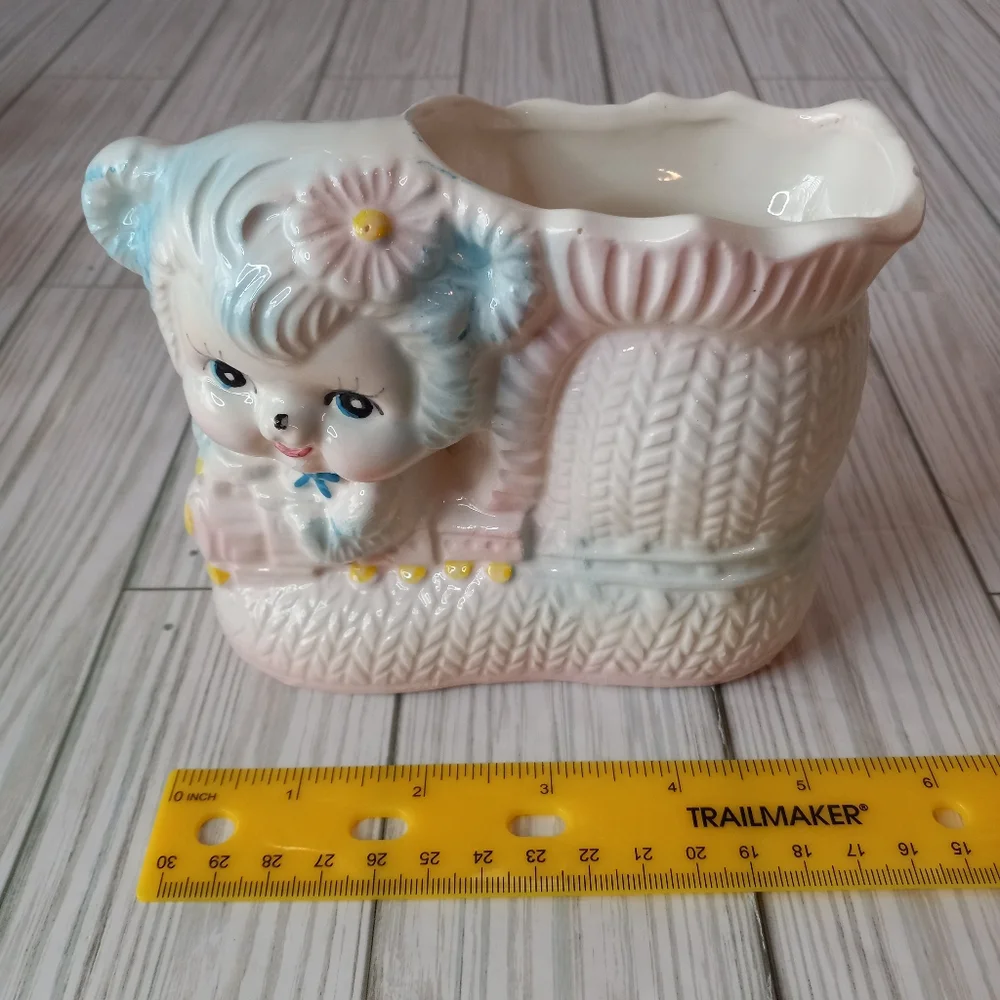 N/A vintage kitsch